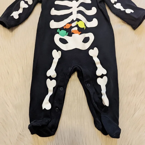 just you and me by Carter's black skeleton footsie PJs w/candy in belly size 9M - Picture 4 of 7